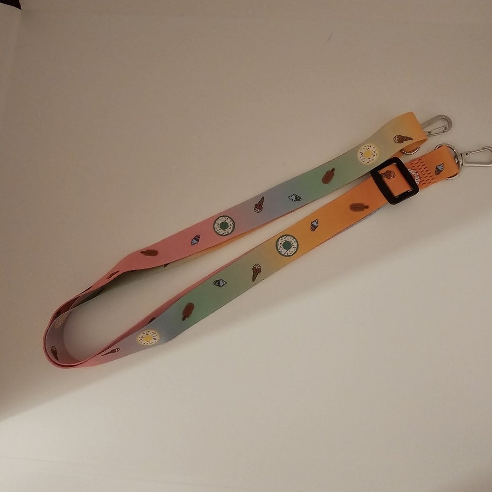Donut Purse with Donut Themed Strap NWOT - Picture 4 of 4